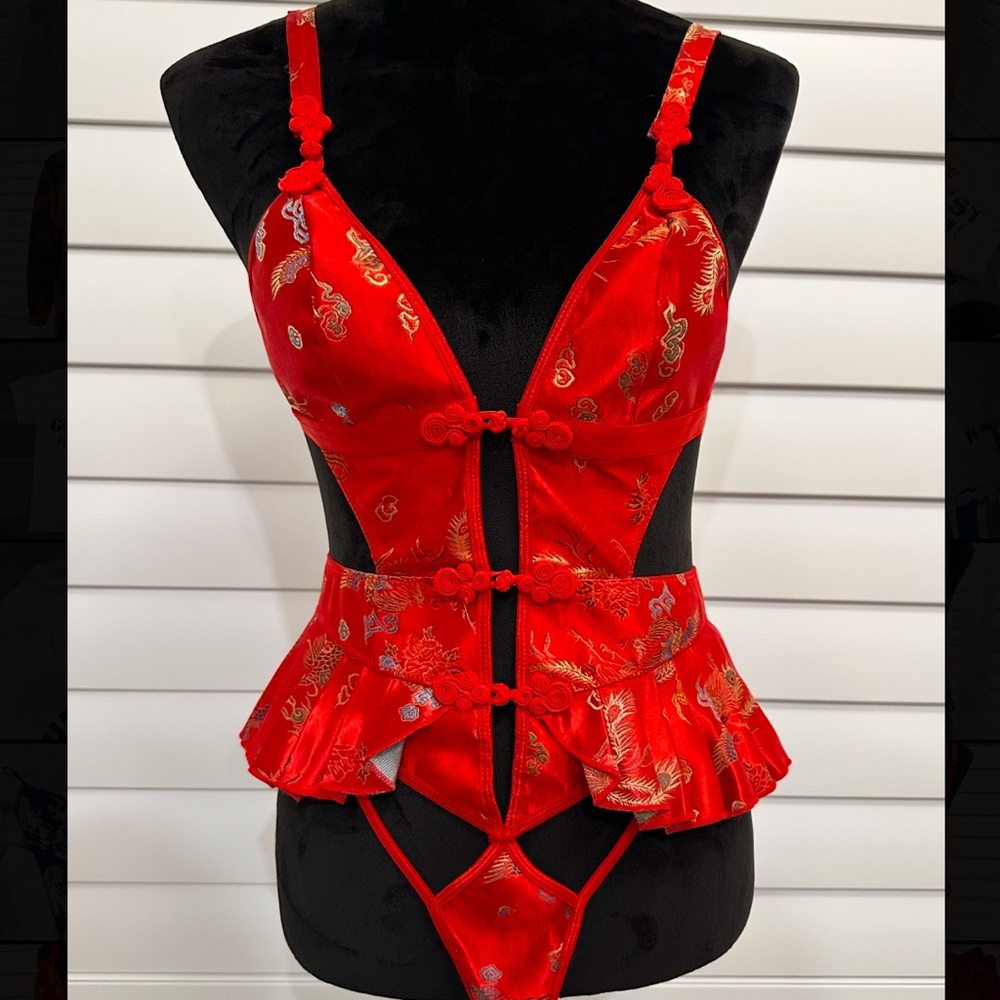 Red Japanese Lingerie Set